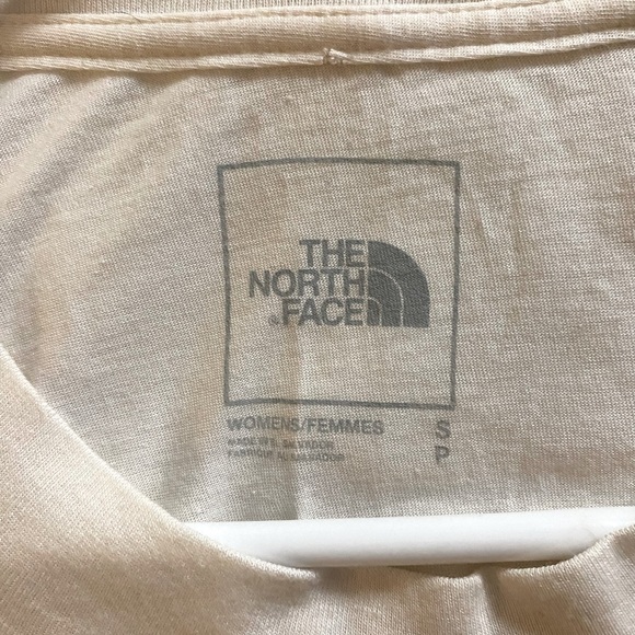 NWOT North Face Long Sleeve Crop - Picture 3 of 3